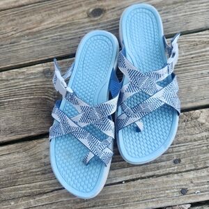 Baretraps blue sandals 10